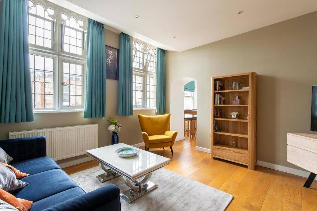 The Most Central Apartment In Canterbury Stunning Interiors, Fully Equipped, City Views And Free Wifi! Экстерьер фото